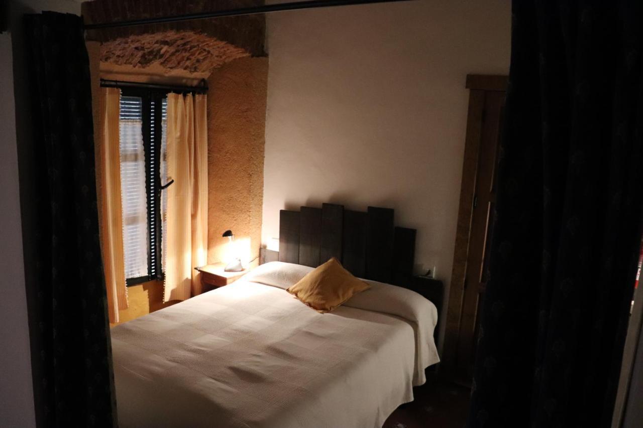 Apartamentos Las Buganvillas Caces Kültér fotó