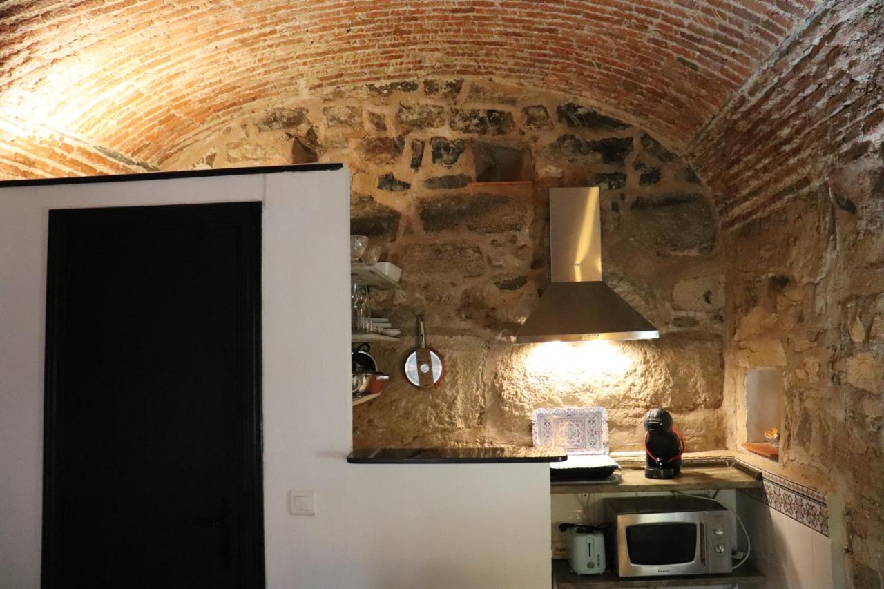 Apartamentos Las Buganvillas Caces Kültér fotó