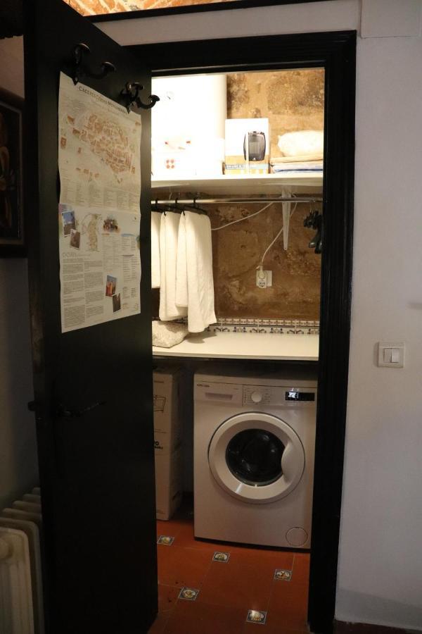 Apartamentos Las Buganvillas Caces Kültér fotó