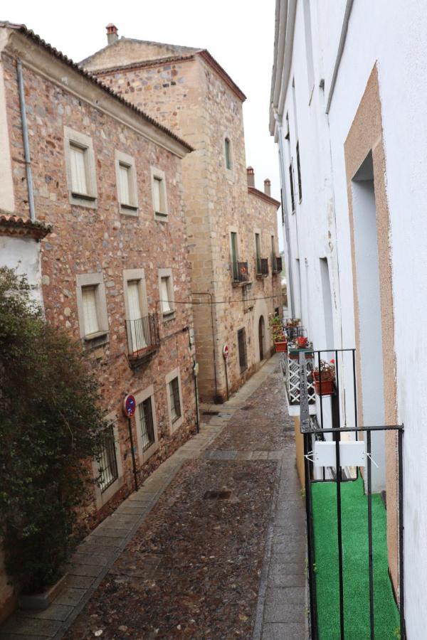 Apartamentos Las Buganvillas Caces Kültér fotó
