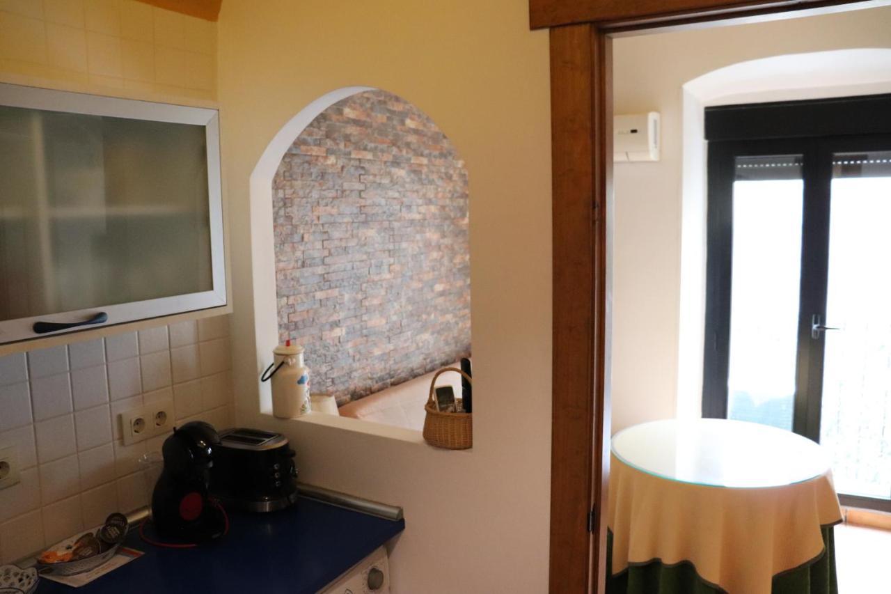 Apartamentos Las Buganvillas Caces Kültér fotó